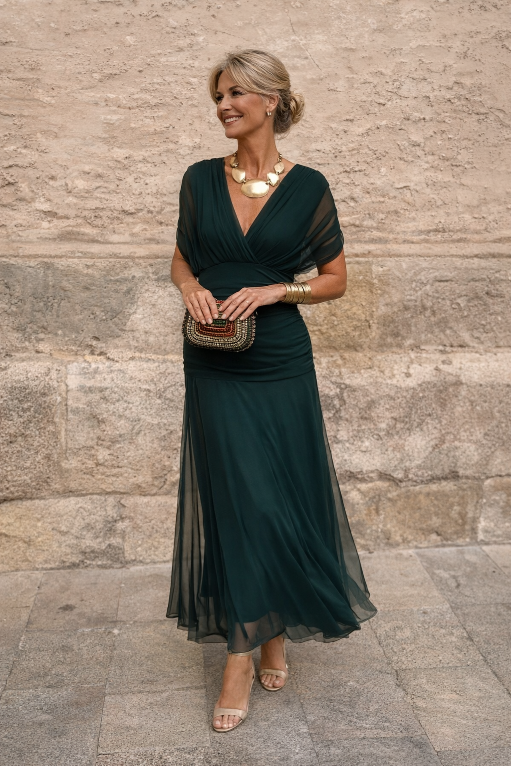 Robe longue élégante pour une fête avec un décolleté en cœur