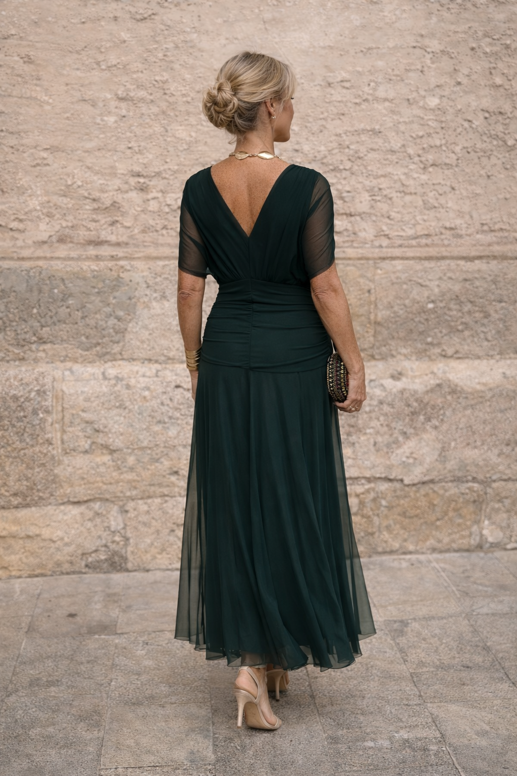 Robe longue élégante pour une fête avec un décolleté en cœur