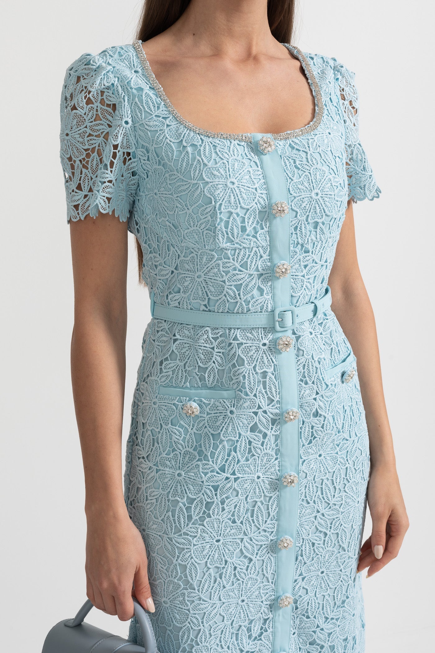 Azucena | Robe midi en dentelle bleu ciel