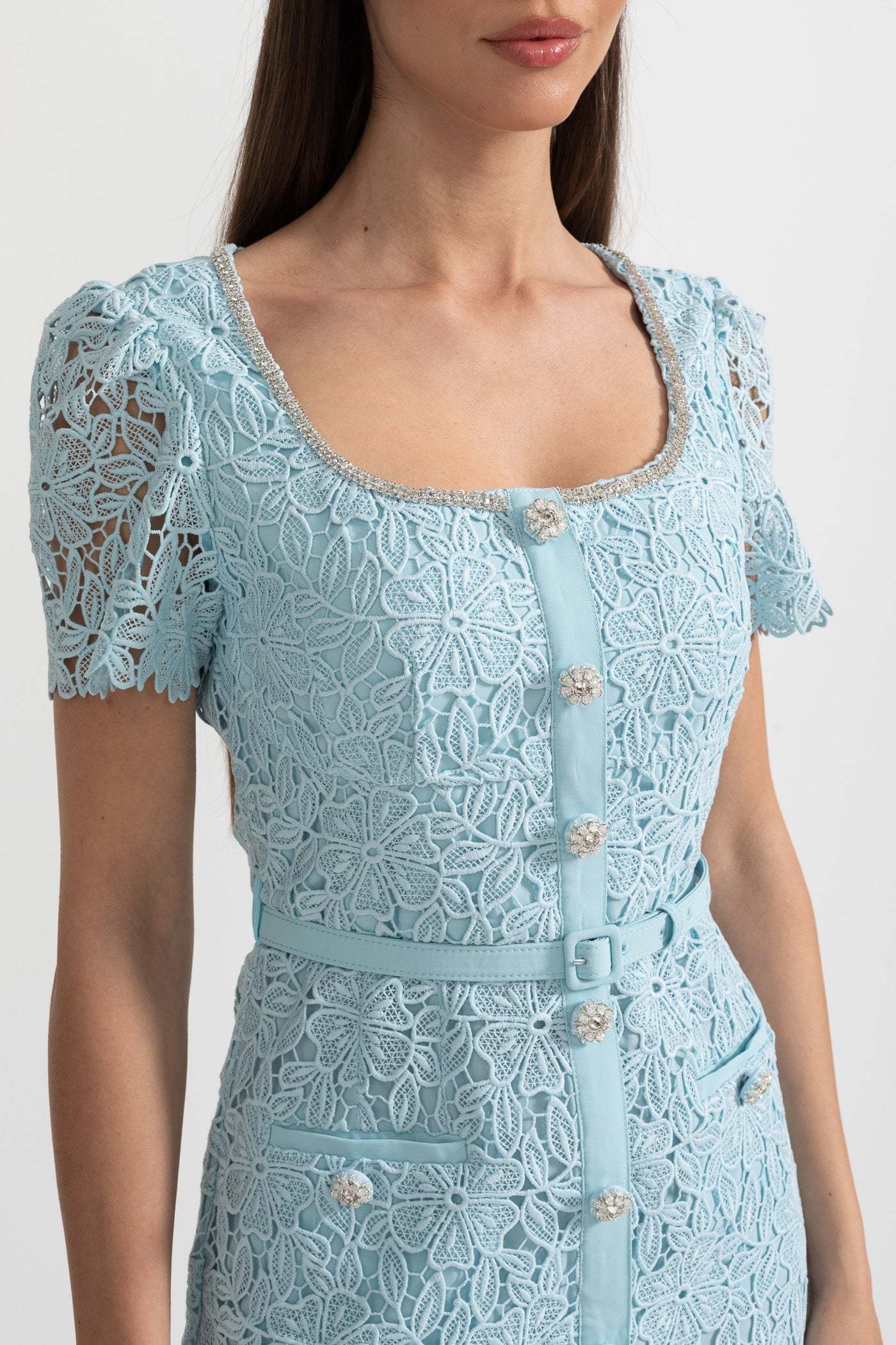 Azucena | Robe midi en dentelle bleu ciel