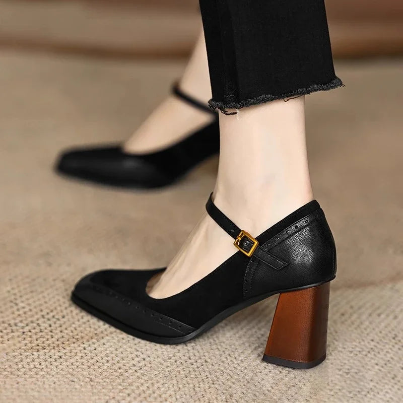 Talons d'élégance terreuse