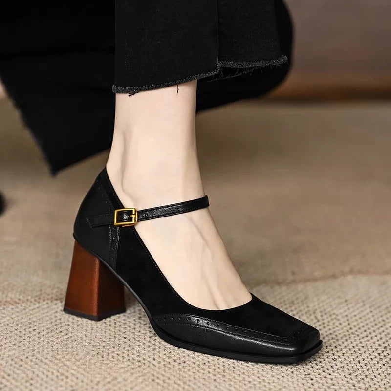 Talons d'élégance terreuse