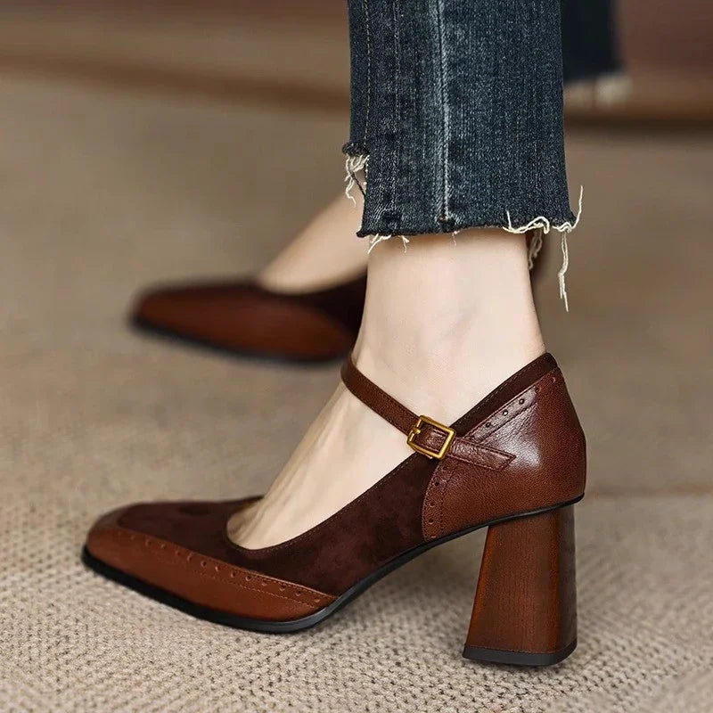 Talons d'élégance terreuse
