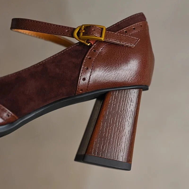 Talons d'élégance terreuse