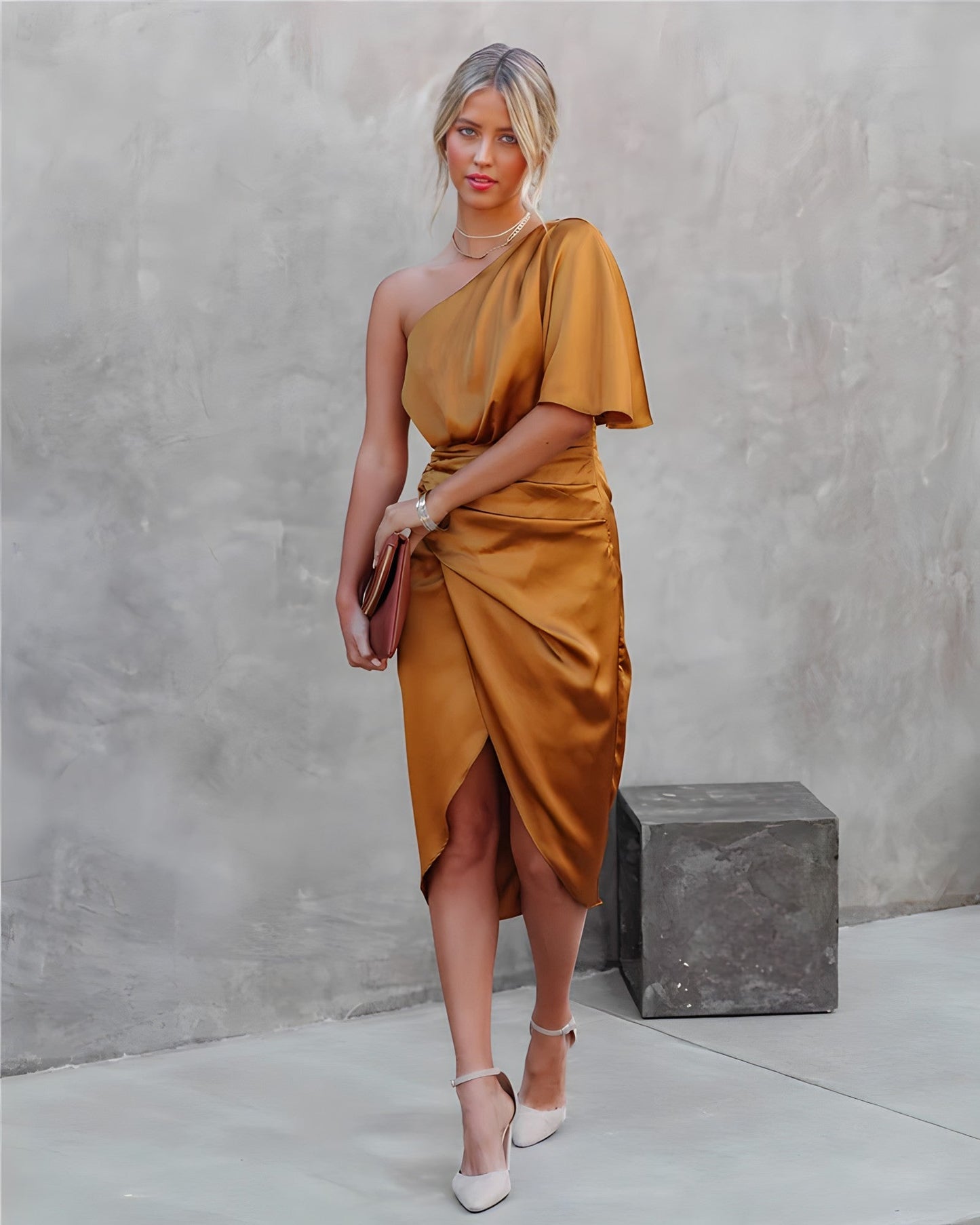 Robe Eugenia™ Élégante et Glamour