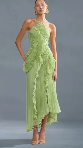 Robe longue de soirée élégante avec volants et col dos nu