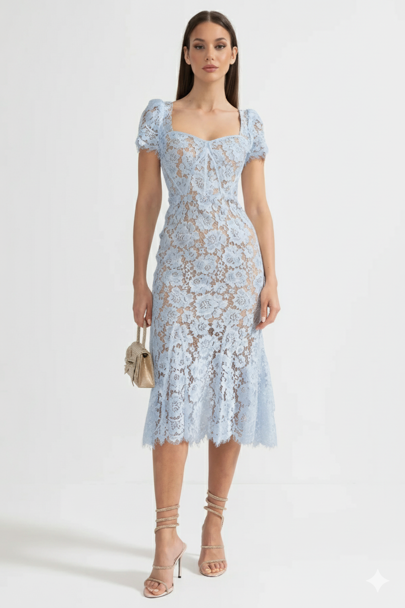 Paulina | Robe en Dentelle Bleue Élégante avec Manches Courtes et Ceinture Assortie
